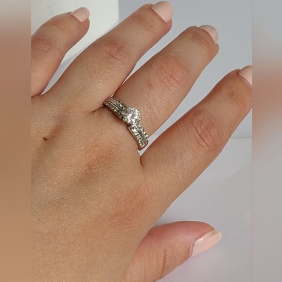 Vintage CZ Pave Crystal Prong Set 2 Row Sterling Silver Band Ring - Picture 11 of 12